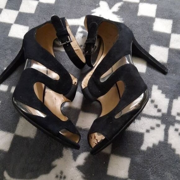 BCBG Fantina Black Suede Clear Cutouts 3.5 I ch Stiletto Heel Sandals Size 6.5 - Picture 3 of 15